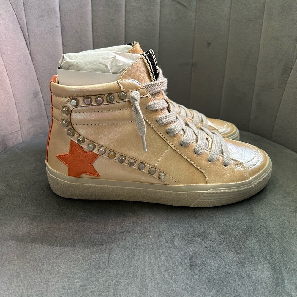 Shu Shop Riri Champagne Sneakers - size 6 ShuShop
